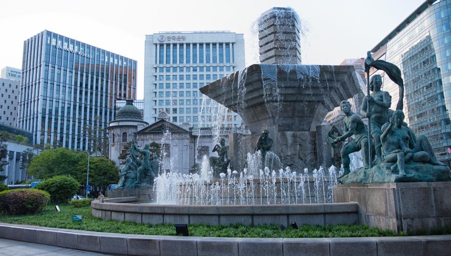 Asia Drop-In: The Bank of Korea – AI boom vs domestic weakness
